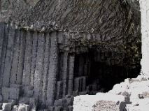 Fingals Cave - Entrance