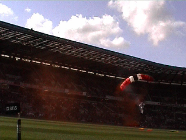 MurrayField Parachute