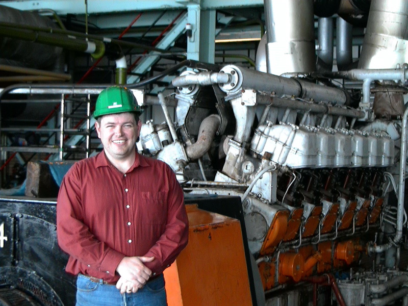 Ken & V12 - Loch Carnan Power Station